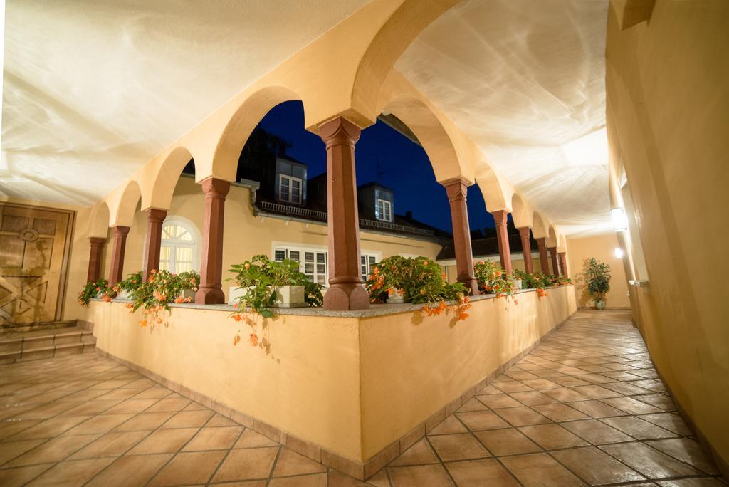 Hotel Boardinghouse Pfarrkirchen Extérieur photo