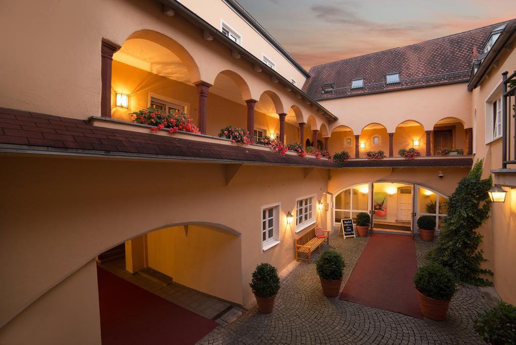 Hotel Boardinghouse Pfarrkirchen Extérieur photo