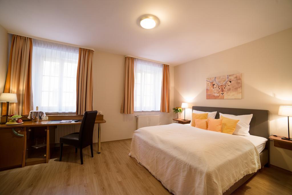 Hotel Boardinghouse Pfarrkirchen Extérieur photo